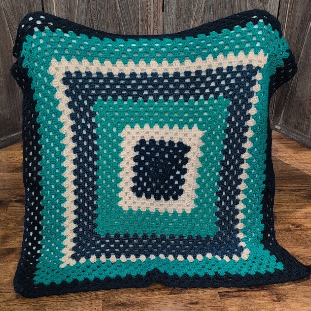 Navy, green, & white crochet lap/baby blanket